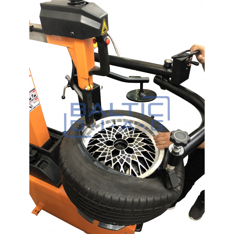 Wheel balancer and tyre changer set Launch