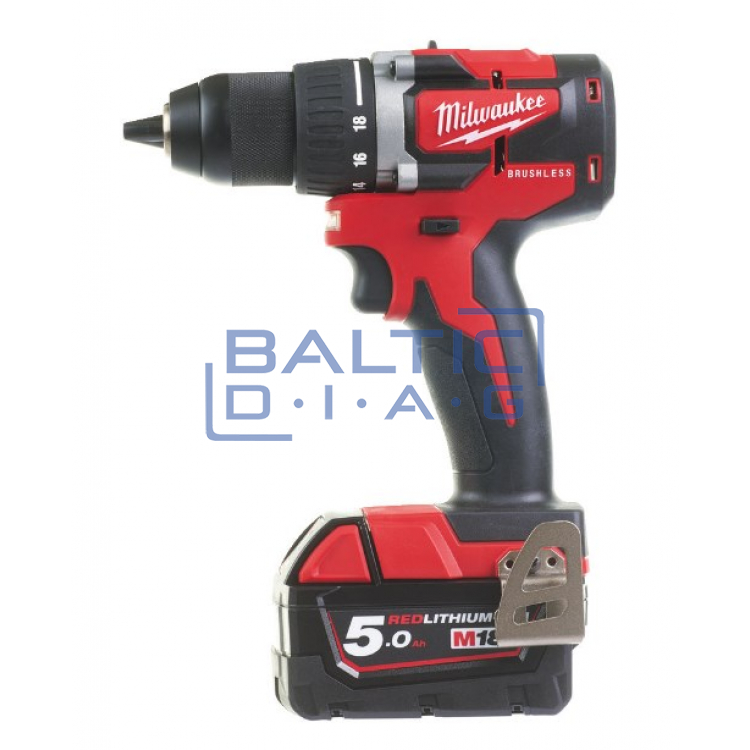 Аккумуляторная отвертка / дрель Milwaukee M18 CBLDD-502C