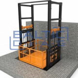 Keturių kolonų krovinis liftas 2.4-6.5m