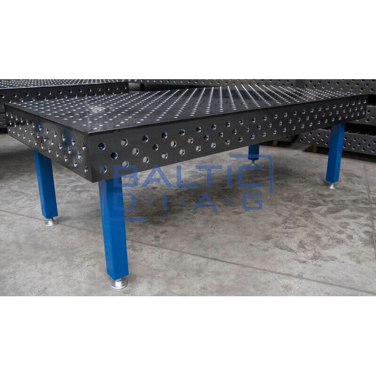 Traditional welding tables, 15 mm thick table top