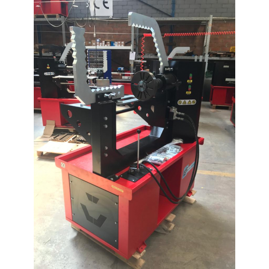 Rim straightening machine with lathe RS 28