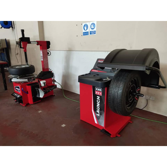 Wheel balancer and tyre changer set Launch